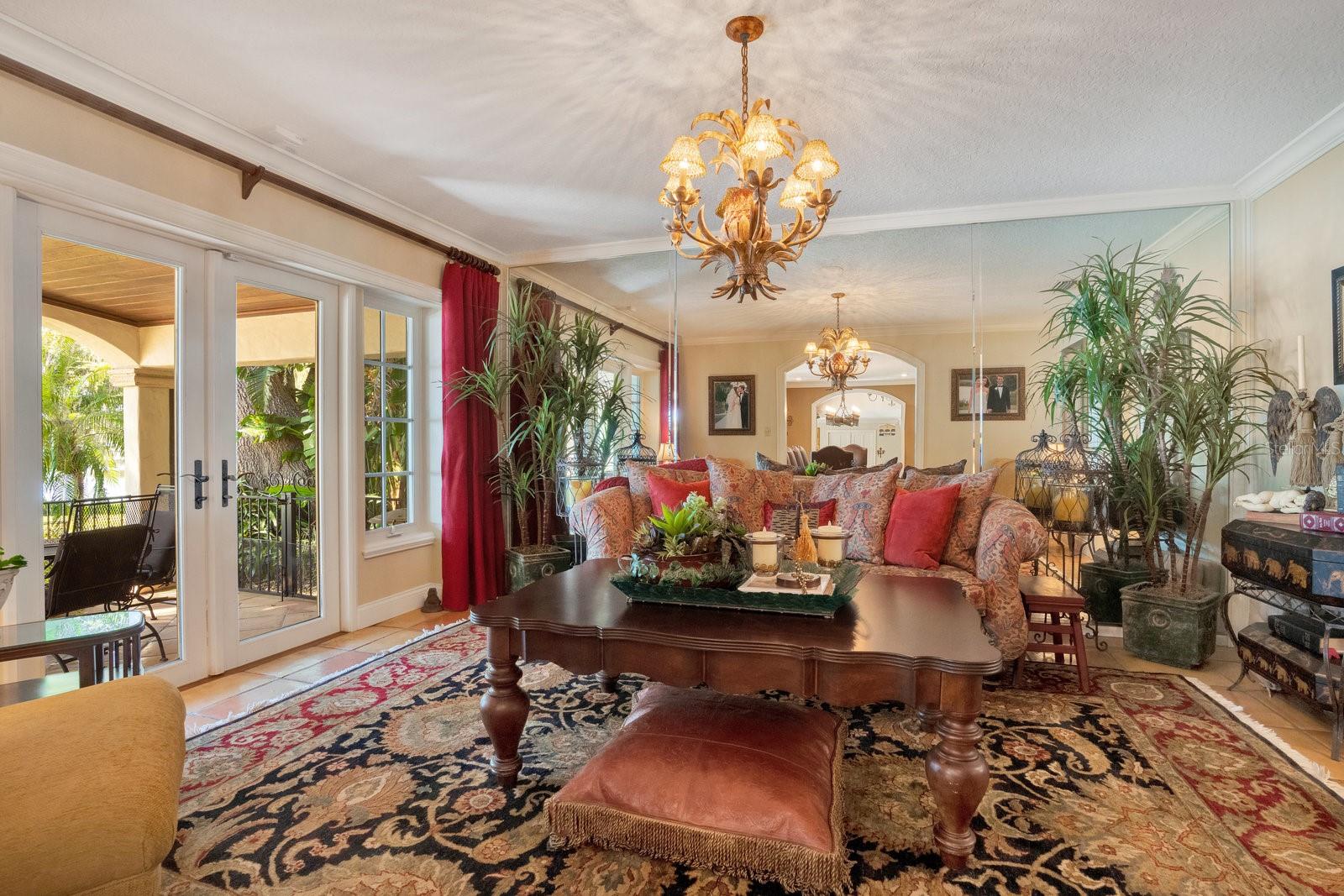 FOREST HILLS - Residential