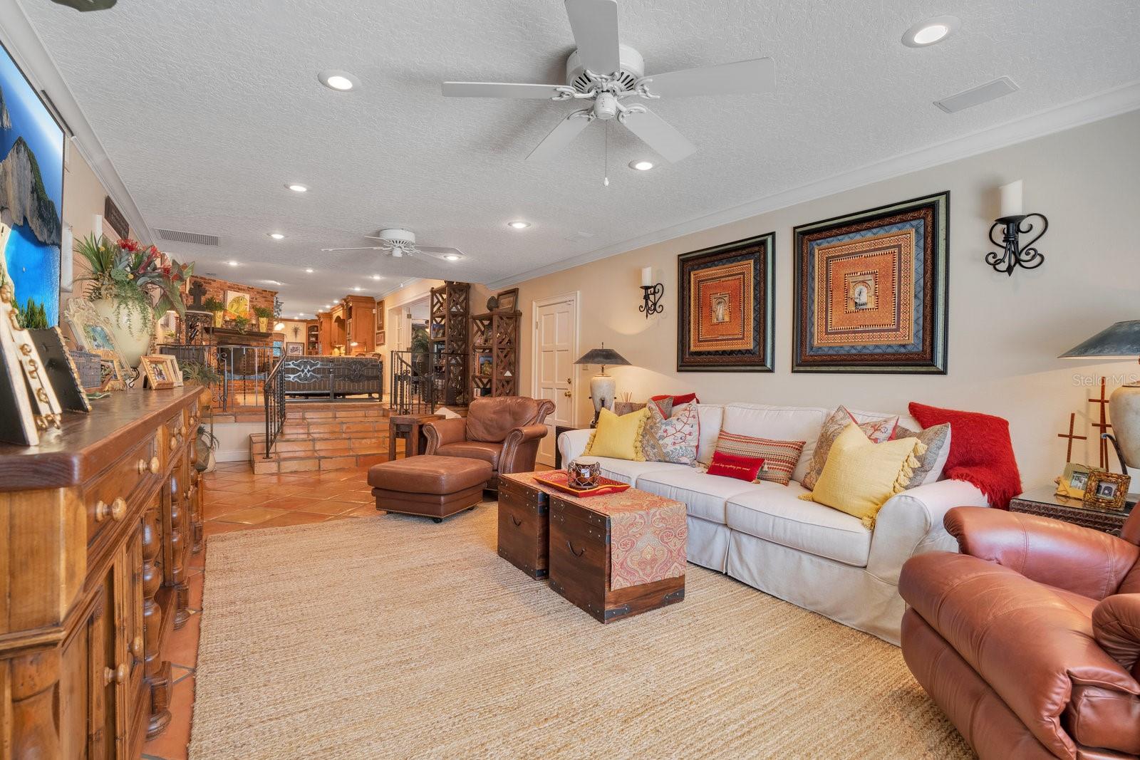 FOREST HILLS - Residential
