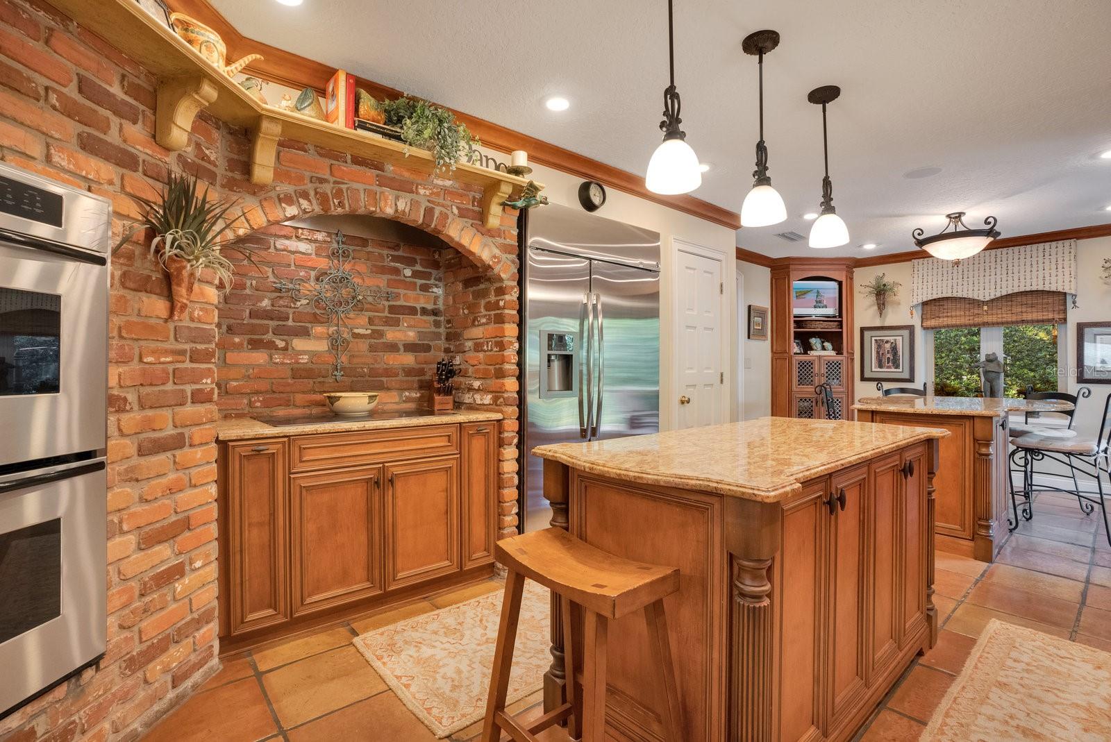 FOREST HILLS - Residential