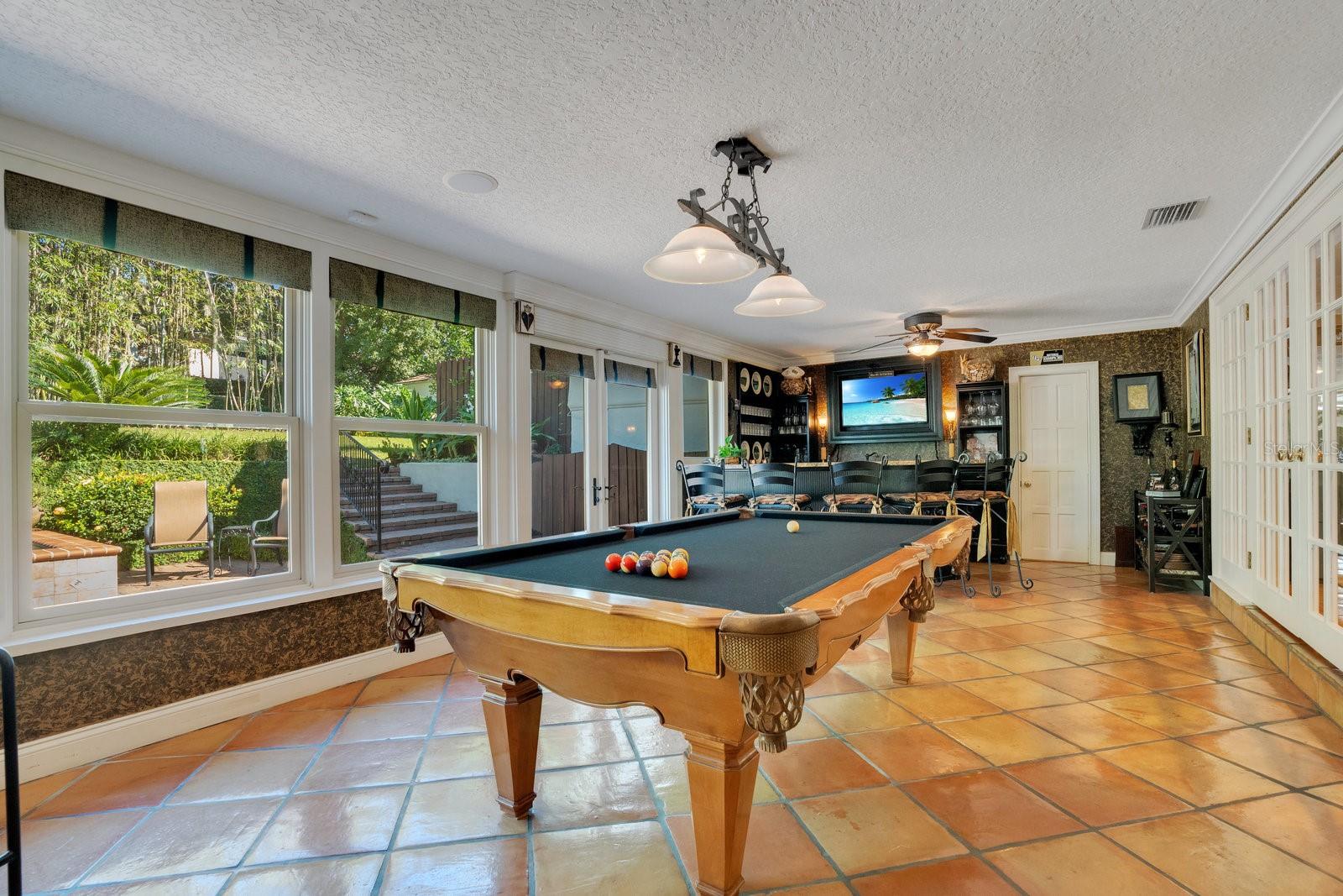 FOREST HILLS - Residential