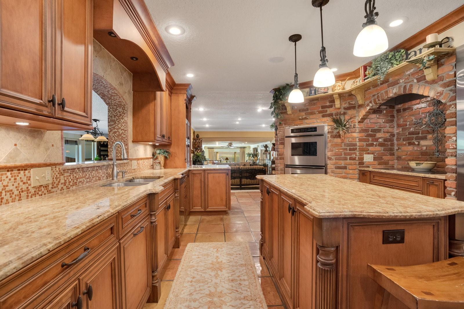 FOREST HILLS - Residential