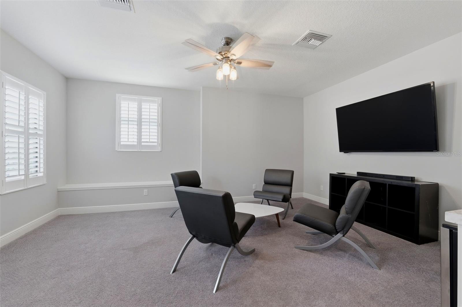 STARKEY RANCH PRCL F PH 2 - Residential Lease