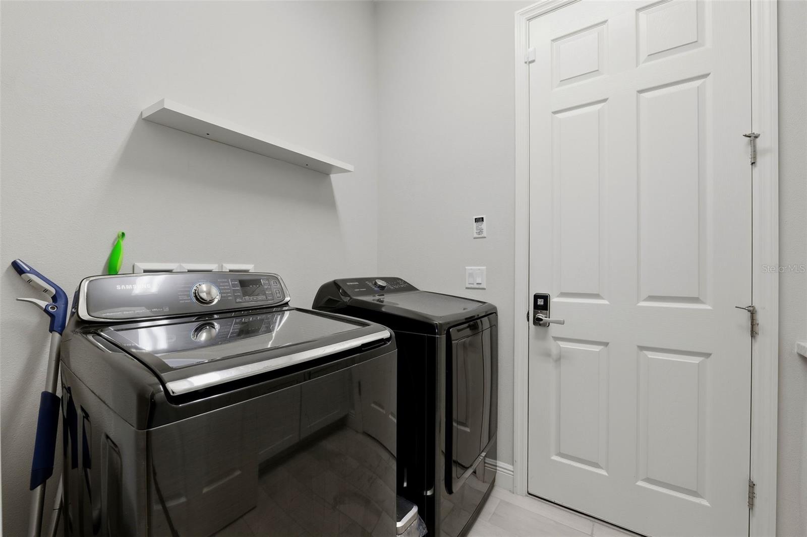 STARKEY RANCH PRCL F PH 2 - Residential Lease