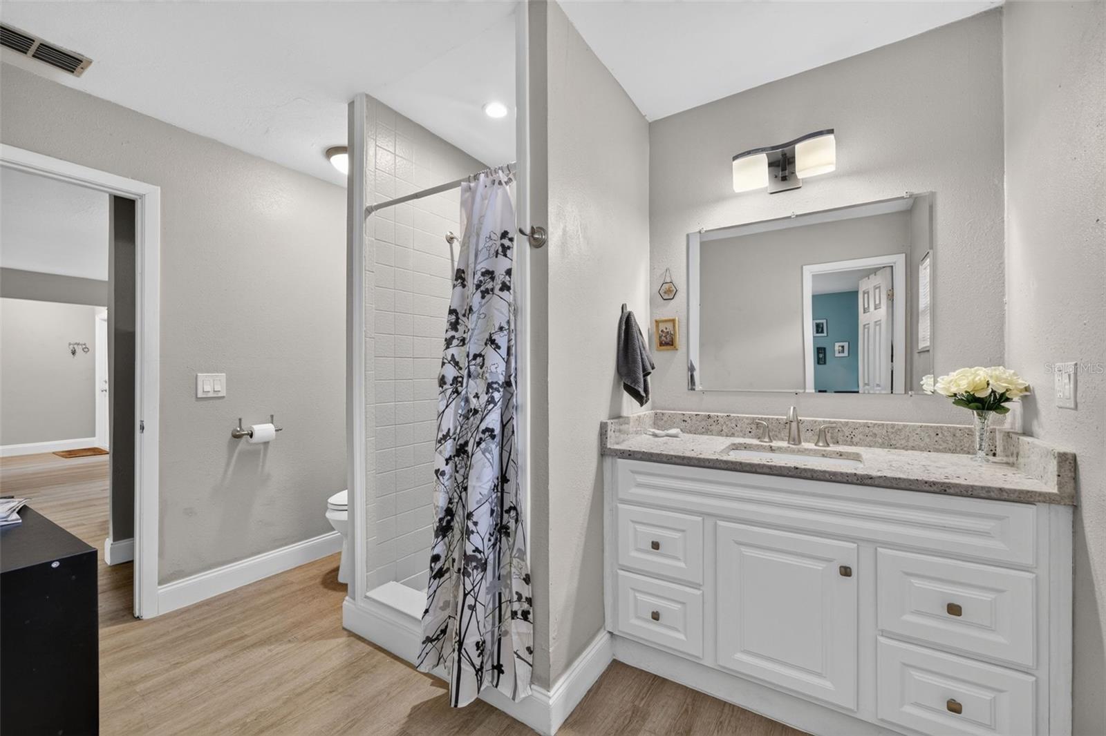 FRESH WATER ESTATES - Residential