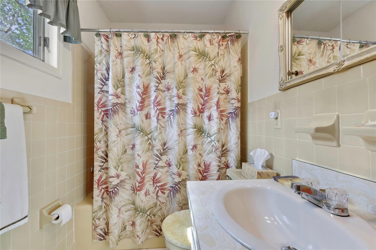 HALLS RIVER ESTATES - Residential