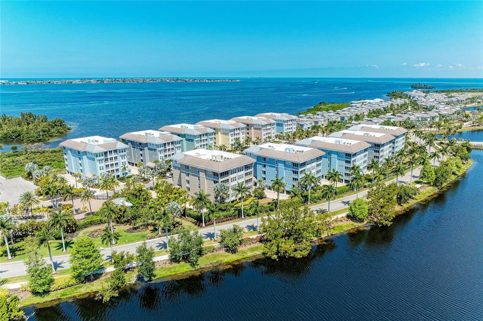 MARINA WALK ON ONE PARTICULAR HARBOUR 2 - Residential