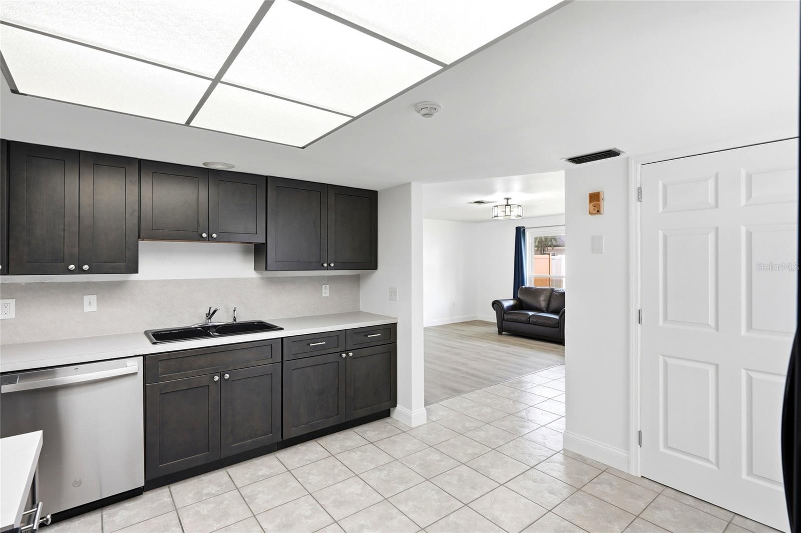 TANGLEWOOD ISLE - Residential