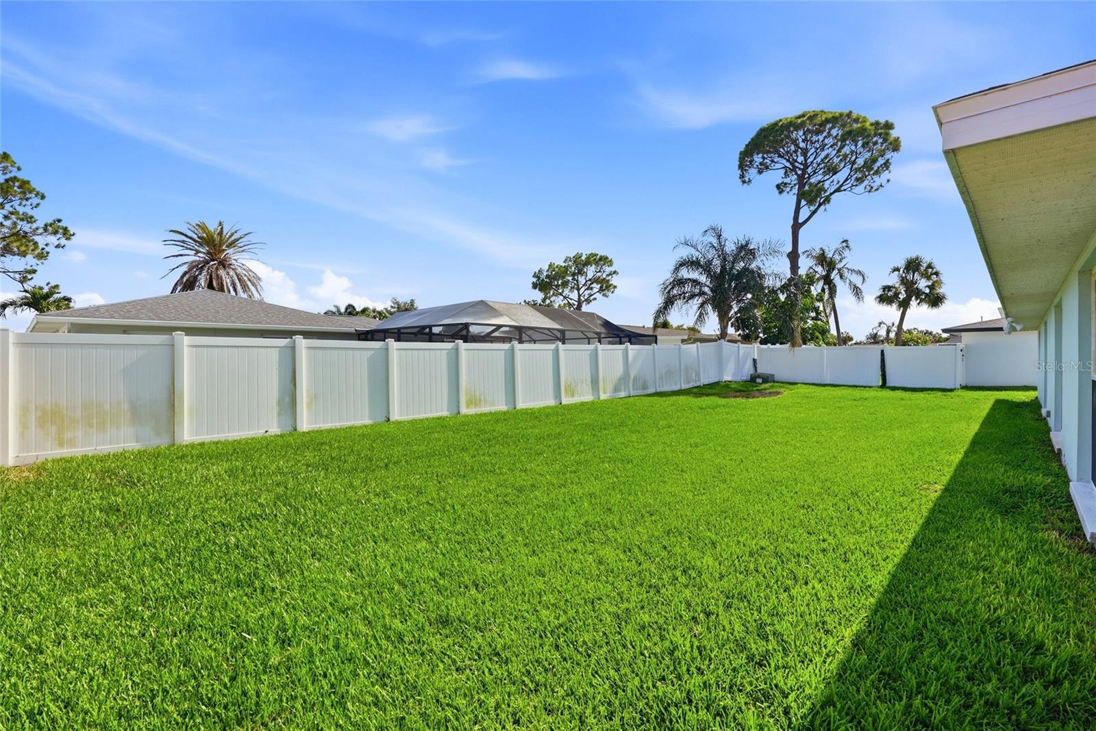 TANGLEWOOD ISLE - Residential