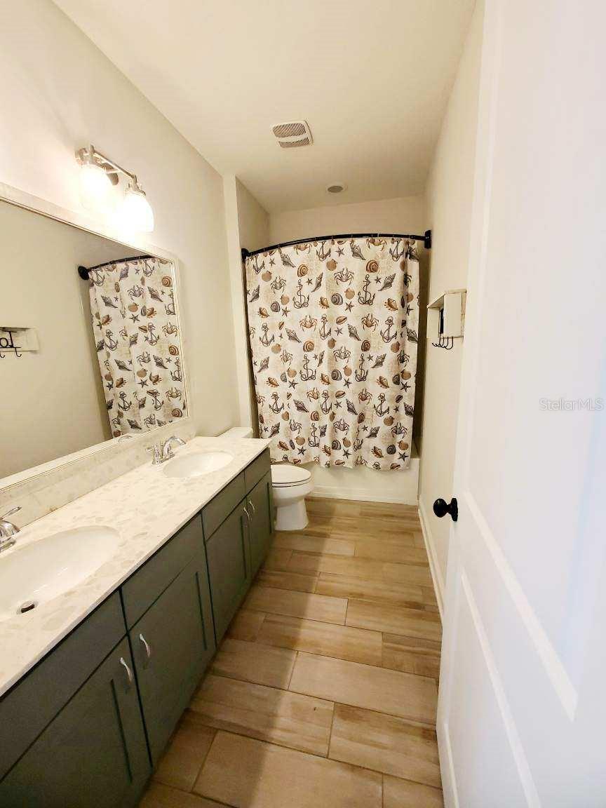 BEACH HAVEN UN 1 - Residential Lease