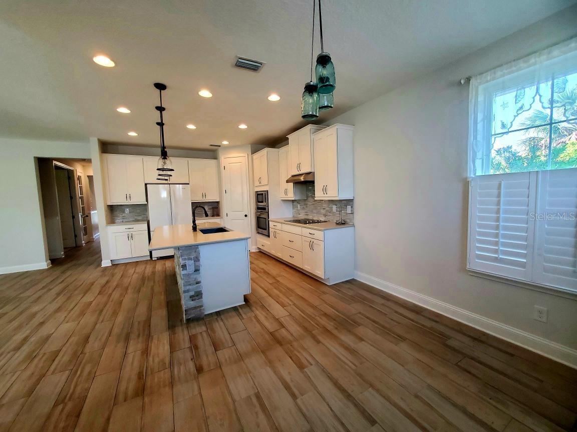 BEACH HAVEN UN 1 - Residential Lease