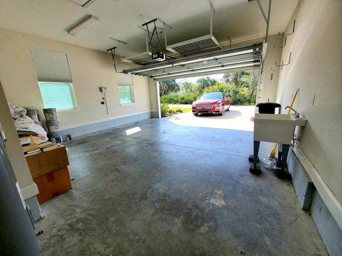 BEACH HAVEN UN 1 - Residential Lease