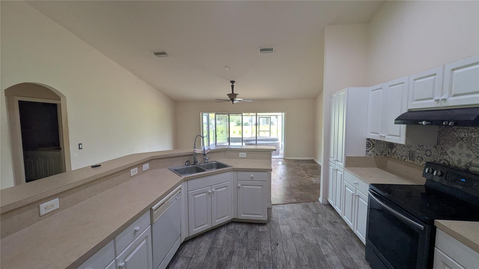 PORT CHARLOTTE - Residential
