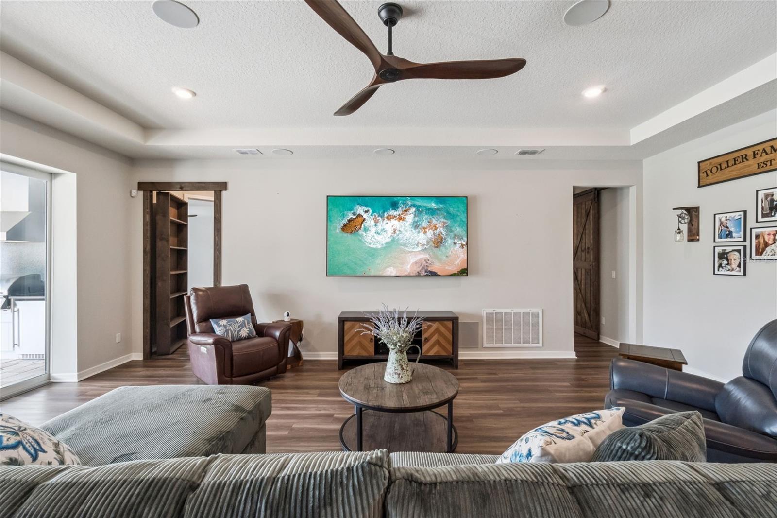 SPLIT OAK RESERVE - Residential