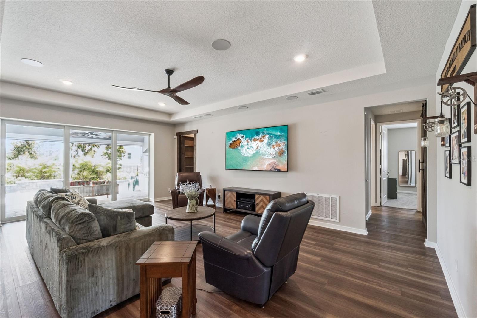 SPLIT OAK RESERVE - Residential