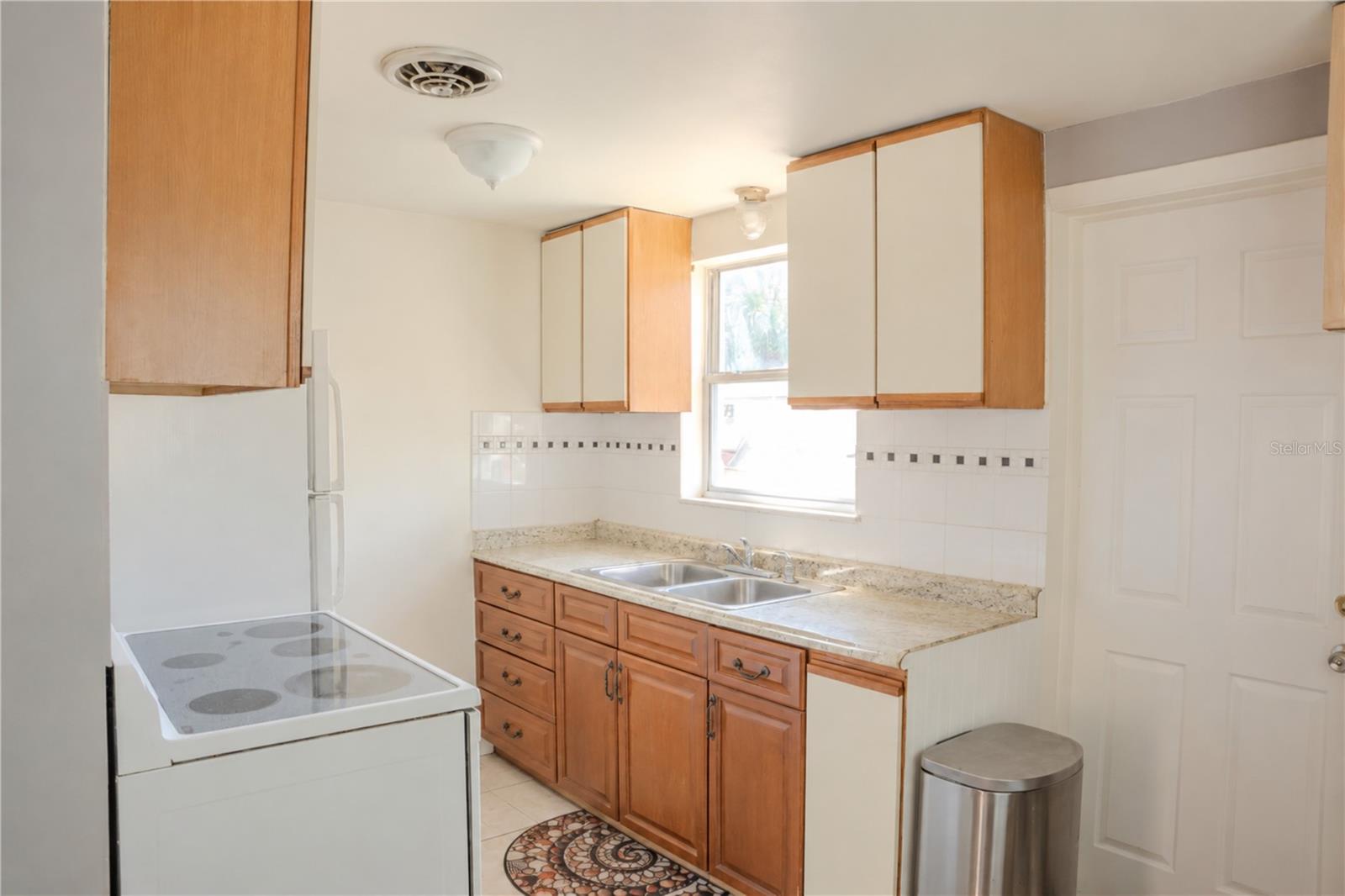 COLONIAL VILLAGE 3RD ADD - Residential