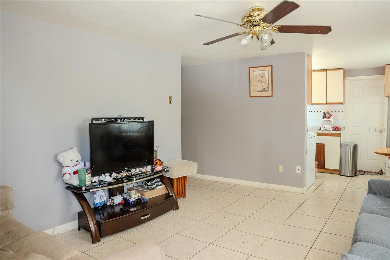 COLONIAL VILLAGE 3RD ADD - Residential