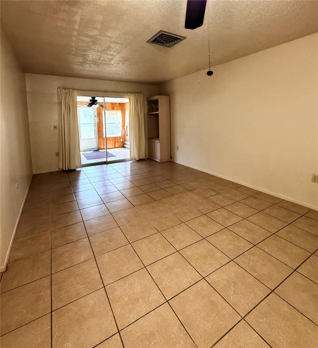 PARKWAY VILLAS - Residential