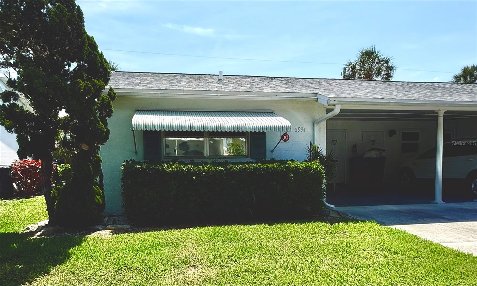 PARKWAY VILLAS - Residential