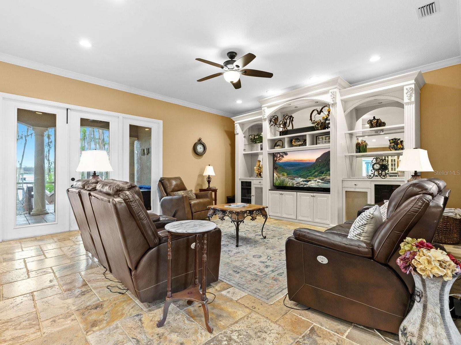 PRESERVE AT LAKE THOMAS - Residential