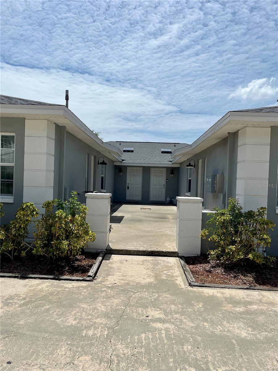 COURIER CITY - Residential Lease