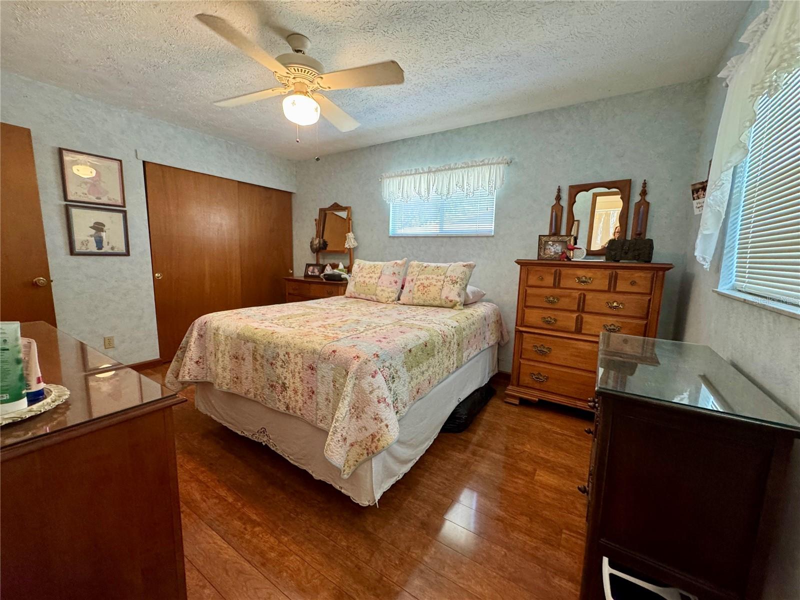 BURLINGTON HEIGHTS - Residential