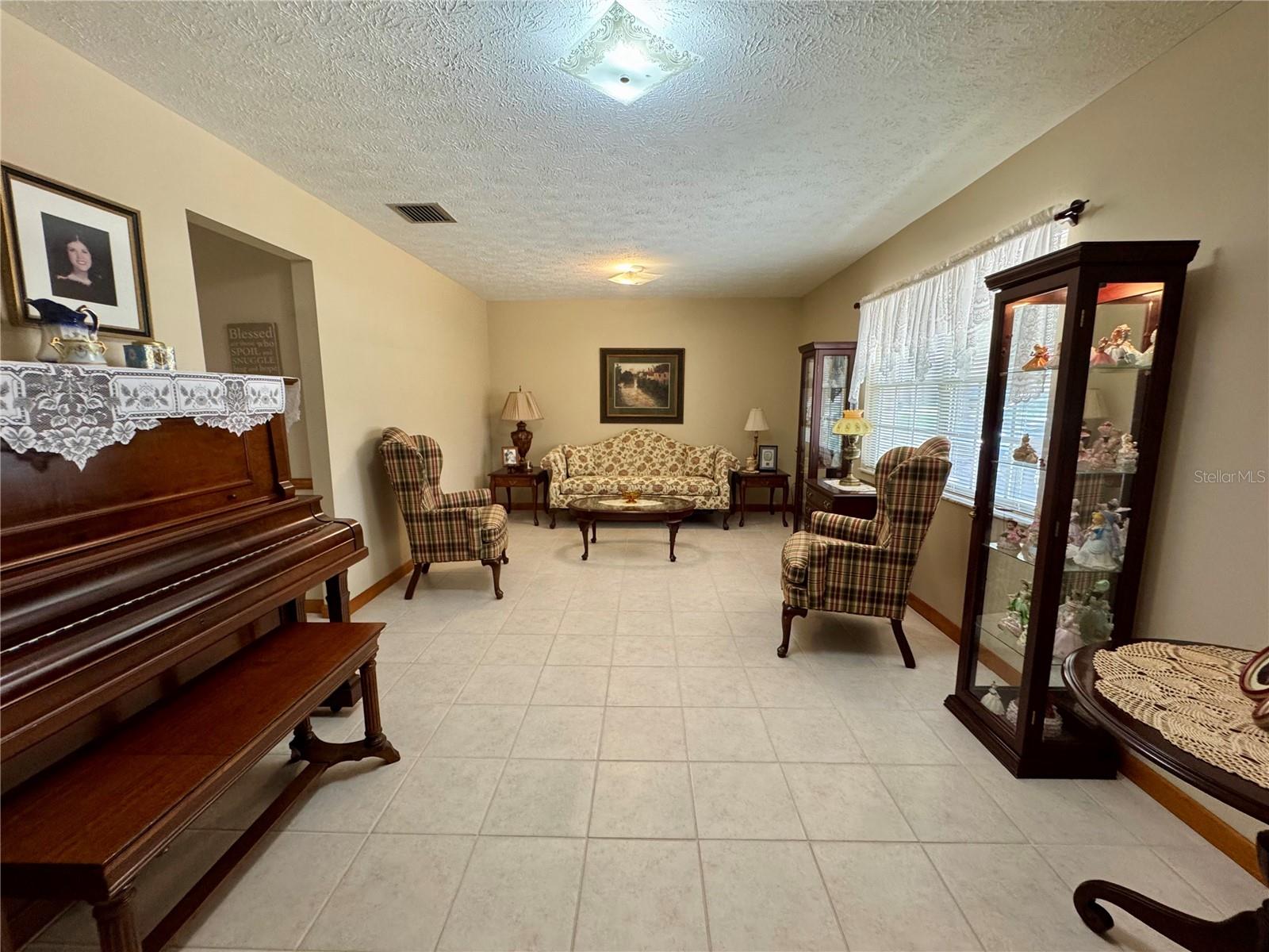 BURLINGTON HEIGHTS - Residential