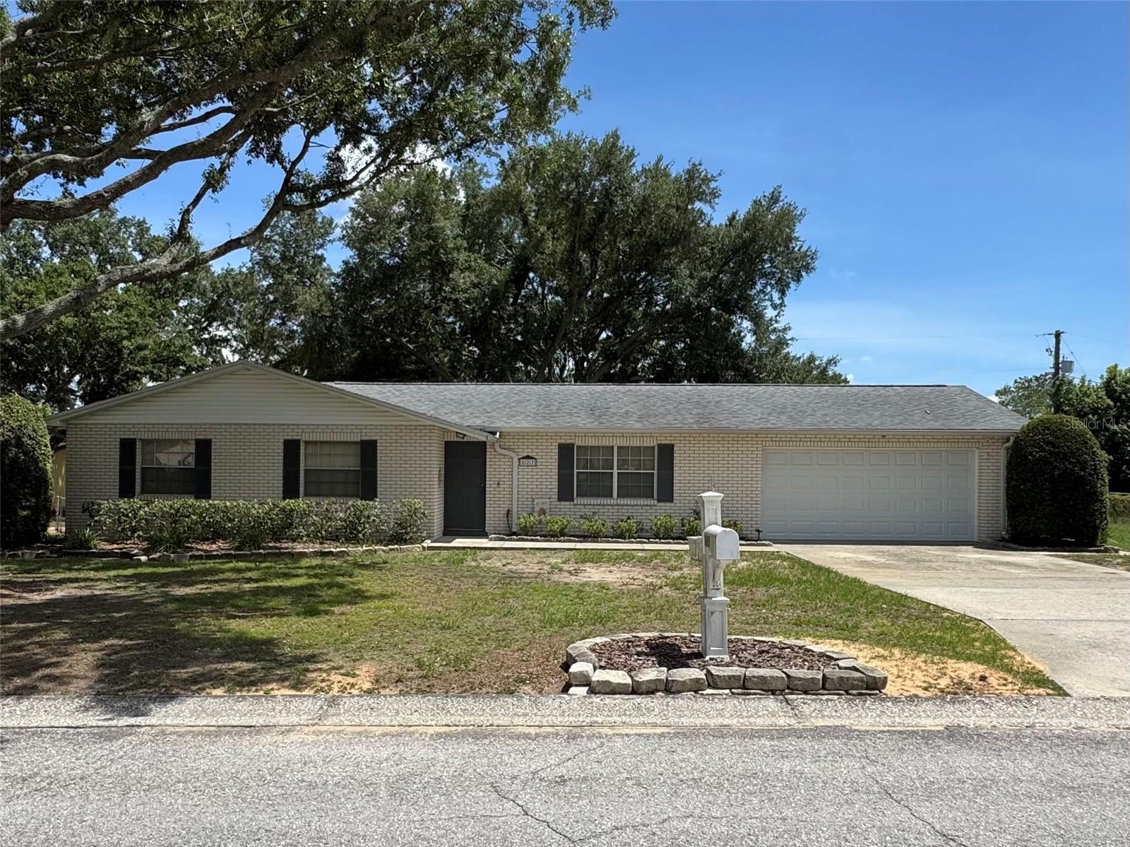 BURLINGTON HEIGHTS - Residential