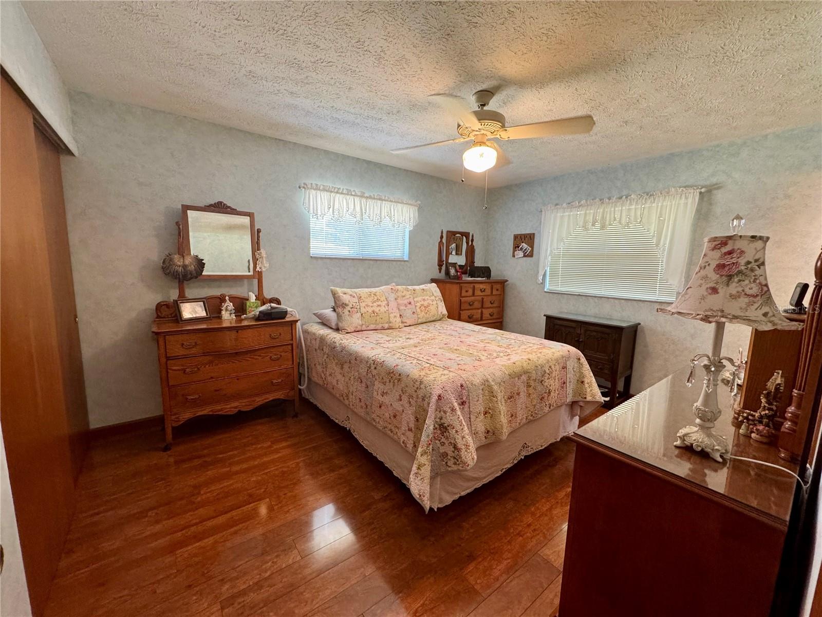 BURLINGTON HEIGHTS - Residential
