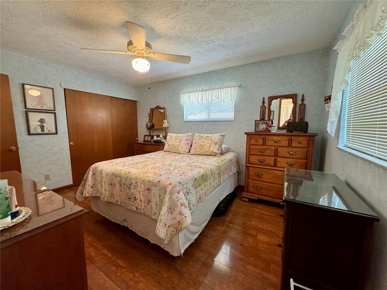BURLINGTON HEIGHTS - Residential