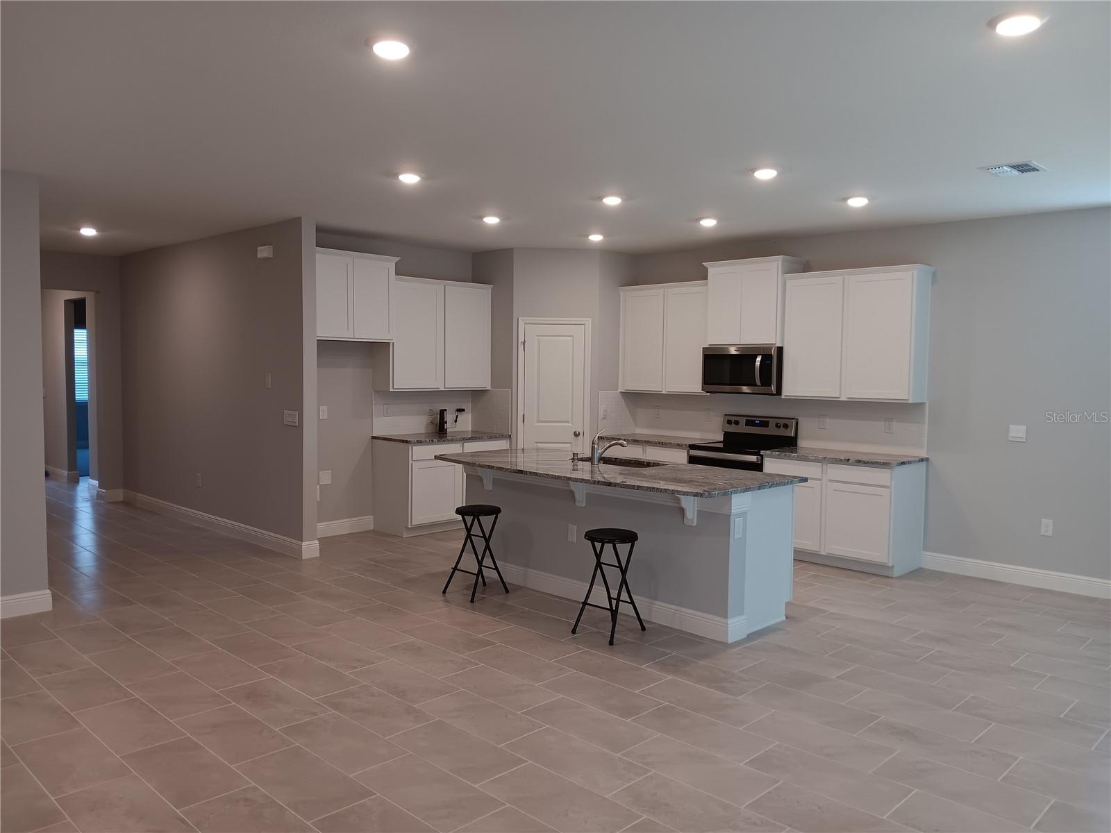 RIDGE AT HEATH BROOK - Residential Lease
