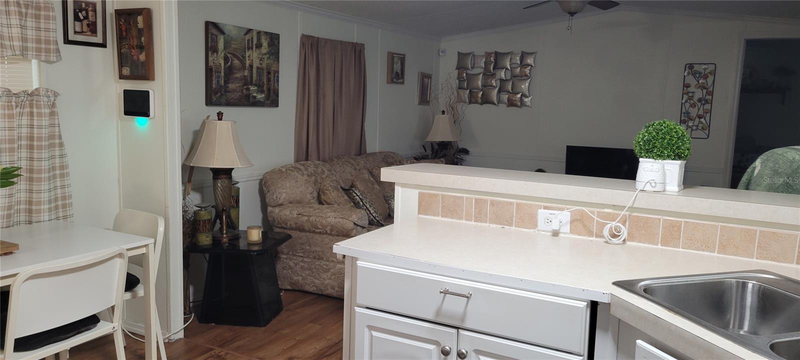 BELLEVIEW HILLS MANOR - Residential