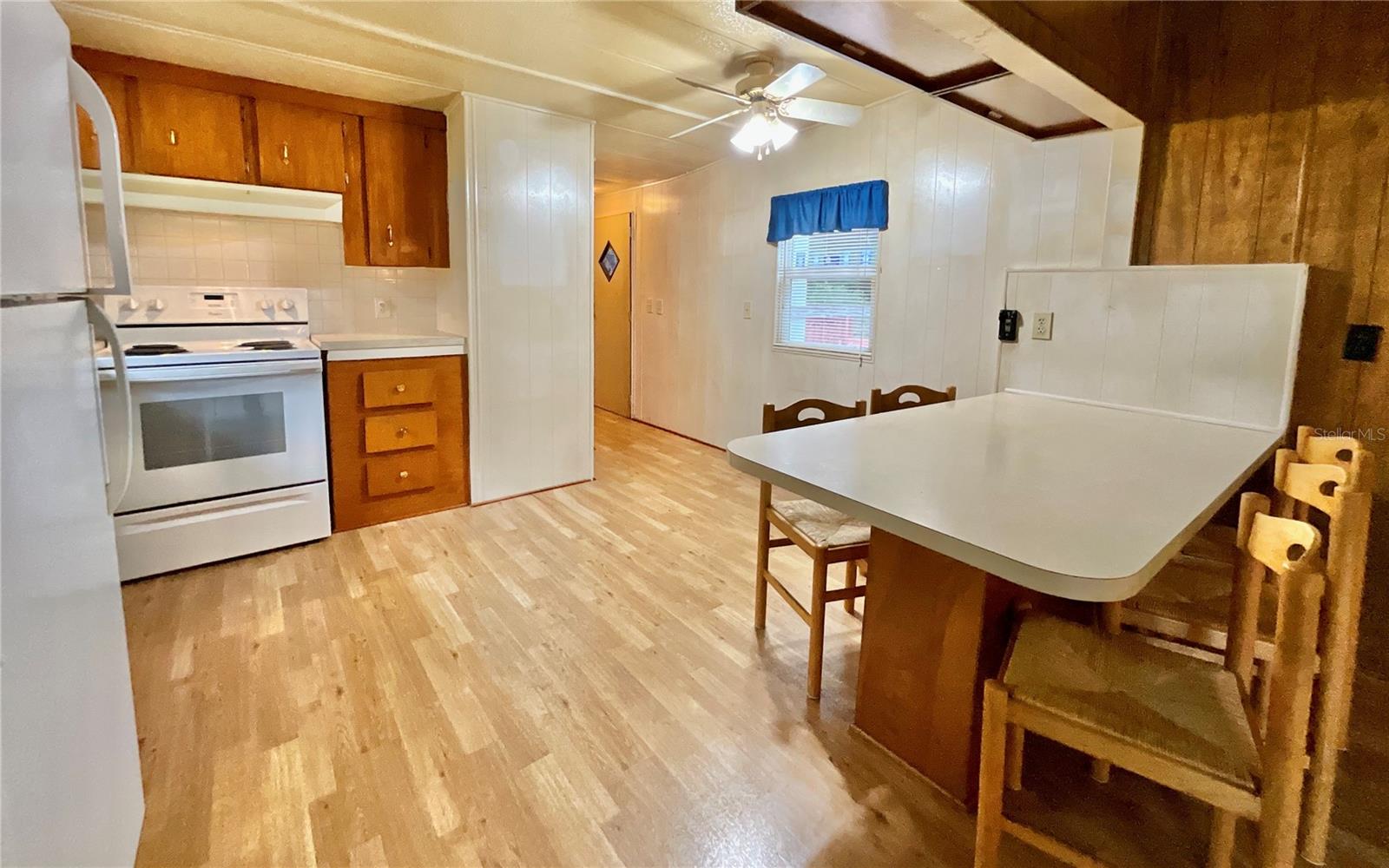 HILLCREST ON LAKE - Residential