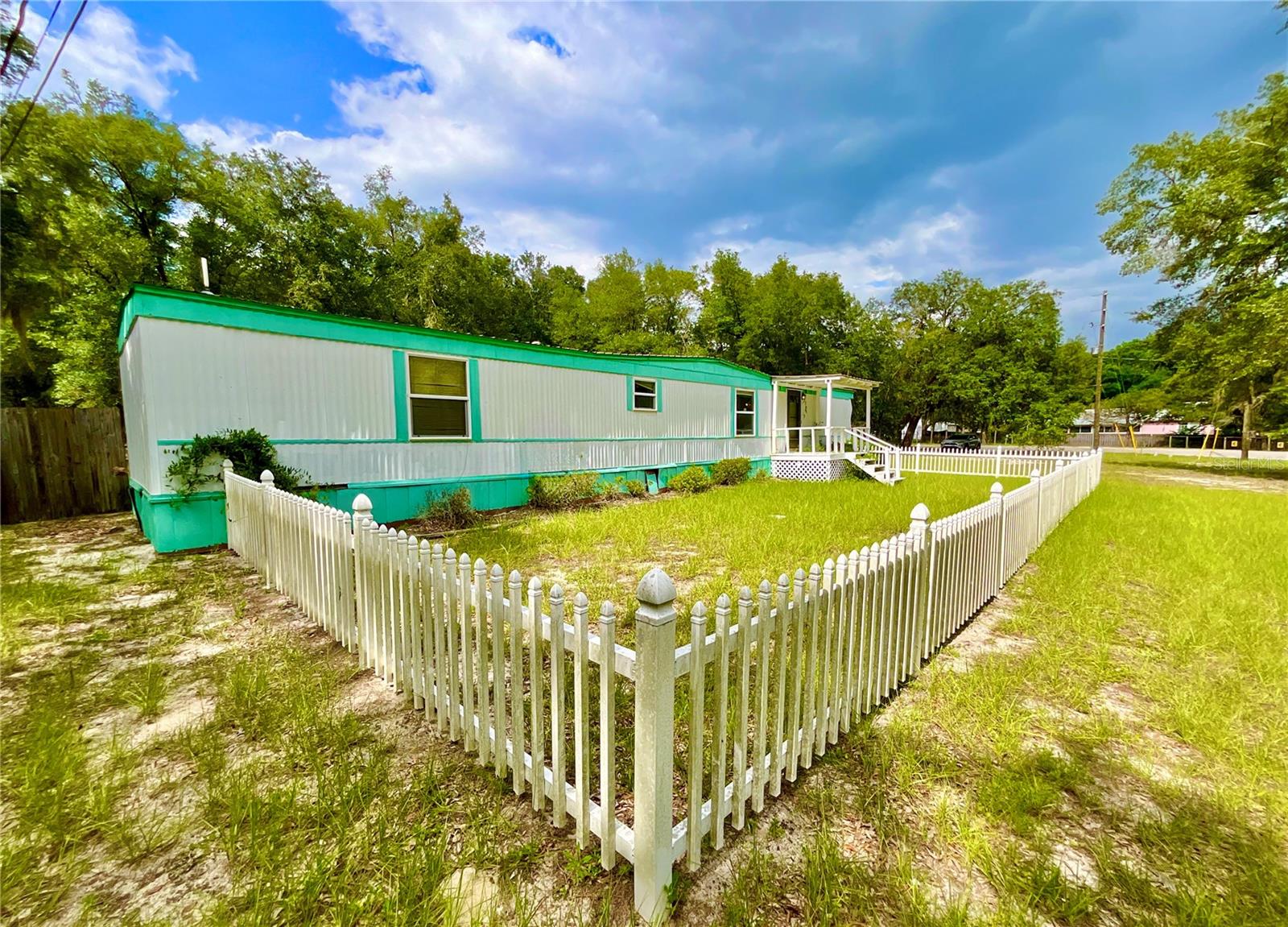 HILLCREST ON LAKE - Residential
