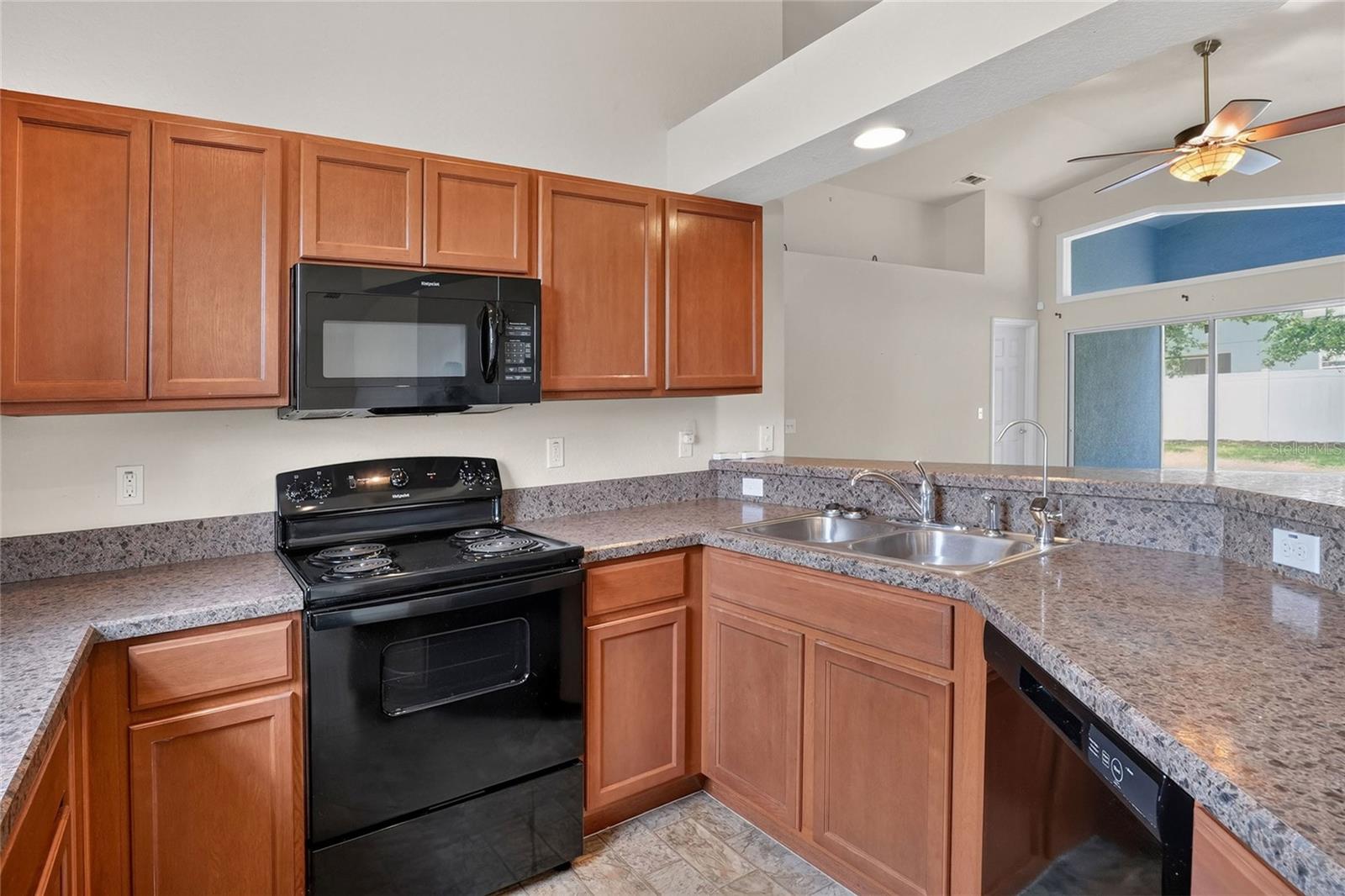 OVERLOOK RDG - Residential