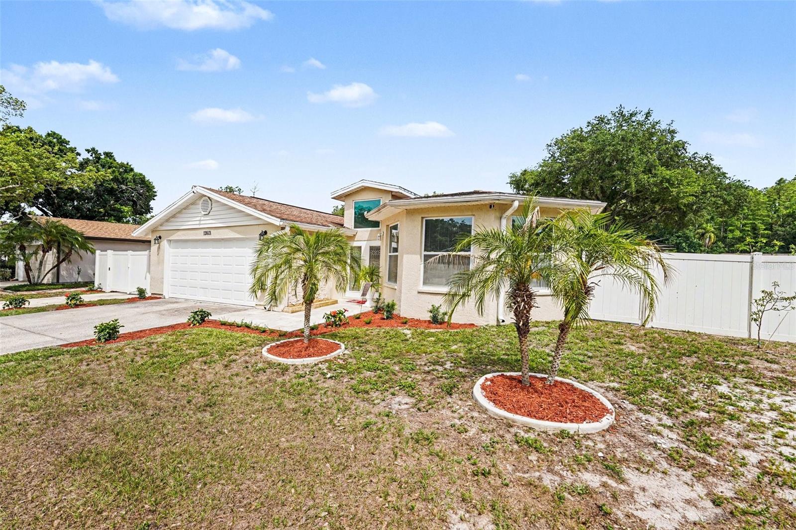 COUNTRY RUN UNIT 1 - Residential