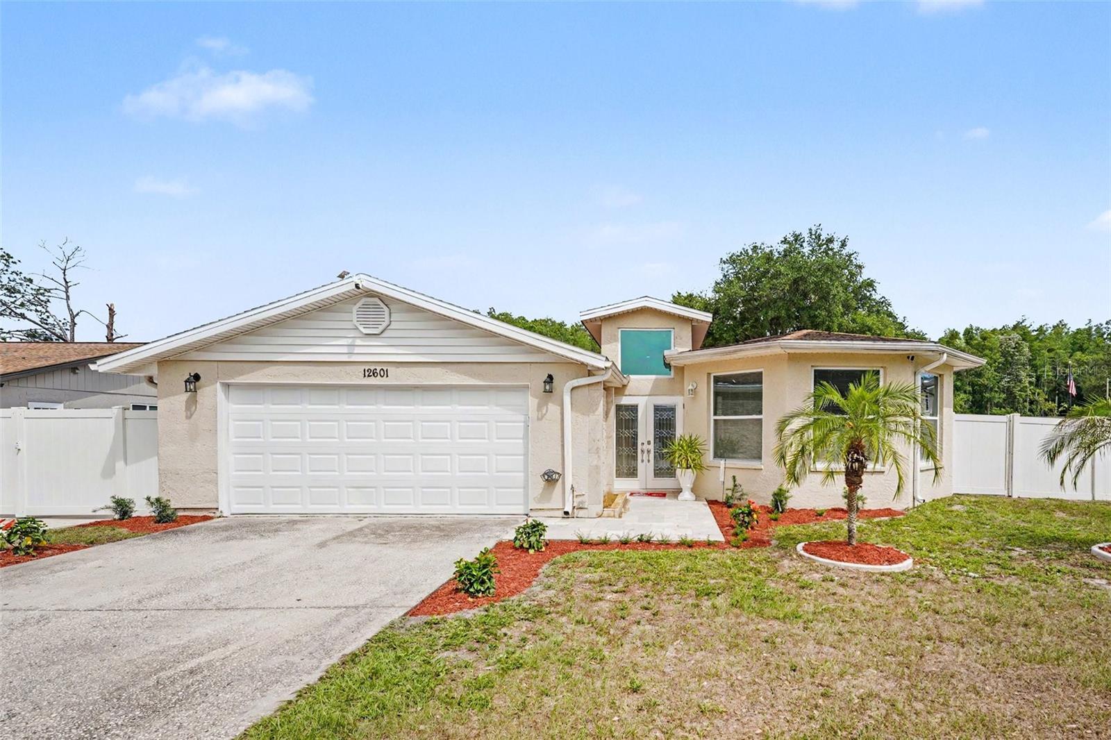 COUNTRY RUN UNIT 1 - Residential