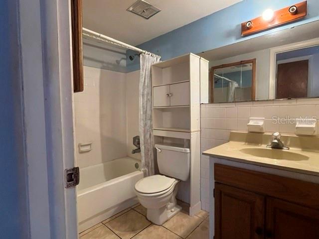 DELESPINE COURTS SEC 02 - Residential