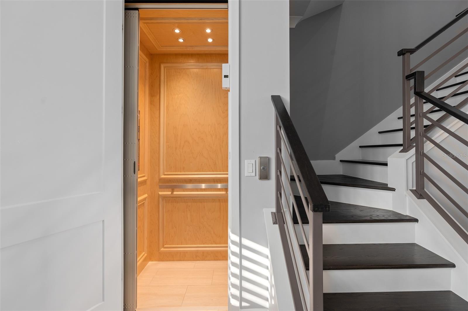 PARK PLACE/WINTER GARDEN - Residential