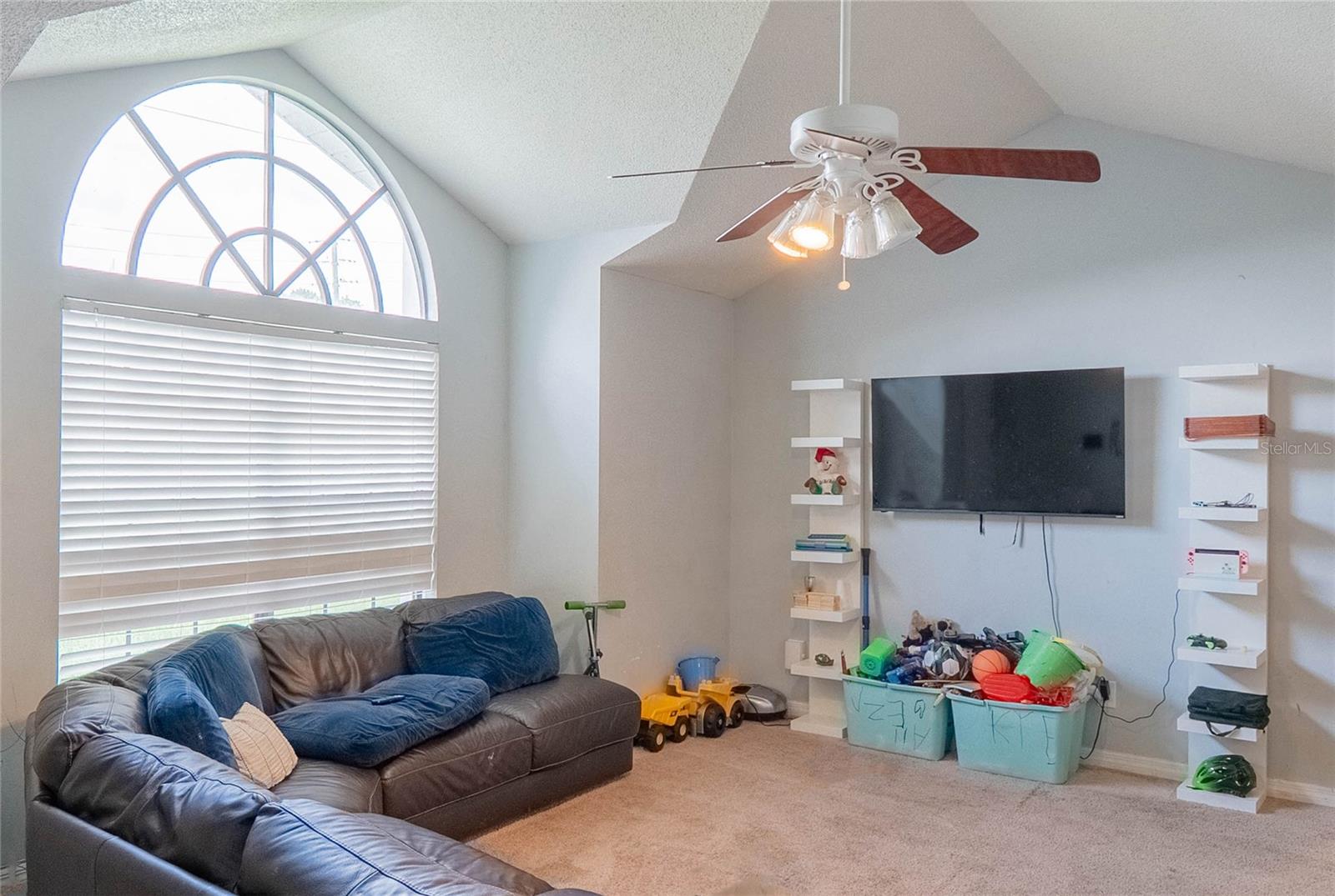 DELTONA LAKES UNIT 32 - Residential