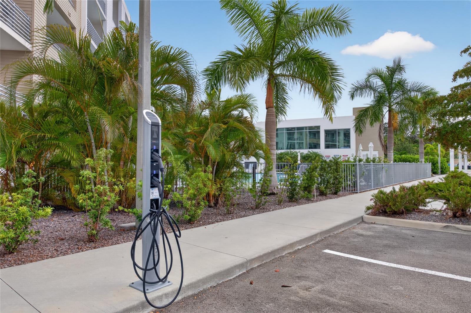 THE STRAND PF SARASOTA - Residential