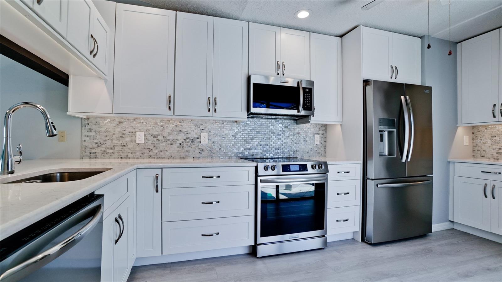 SPOONBILL COURTYARD HOMES AT PERICO BAY - Residential