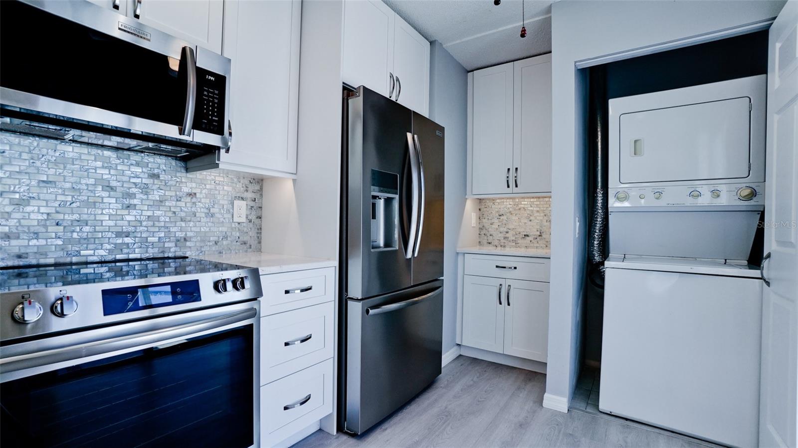 SPOONBILL COURTYARD HOMES AT PERICO BAY - Residential