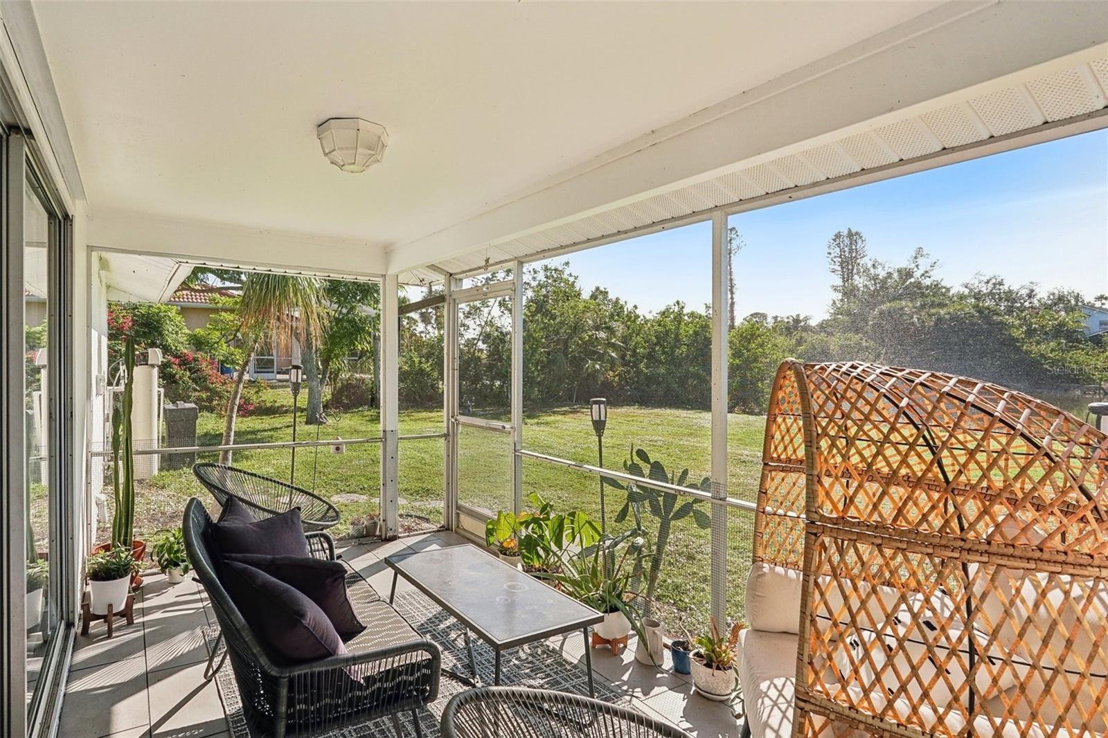SOUTH VENICE - Residential