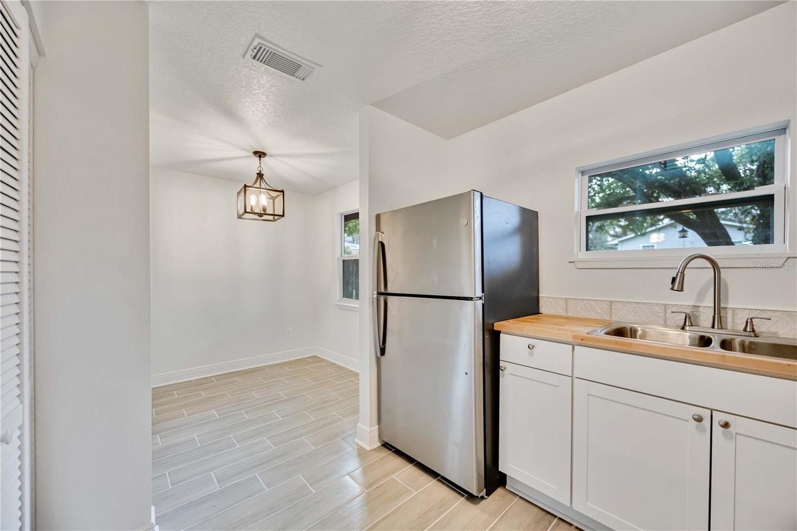 KENNEDY HILL SUB - Residential Lease