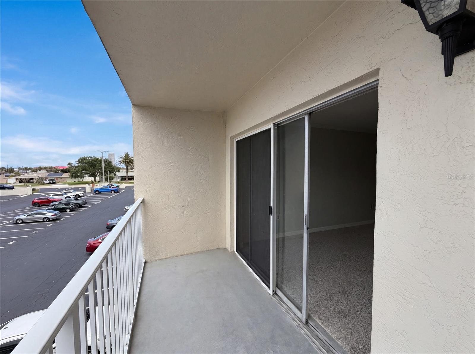 RIVERSIDE CONDO - Residential