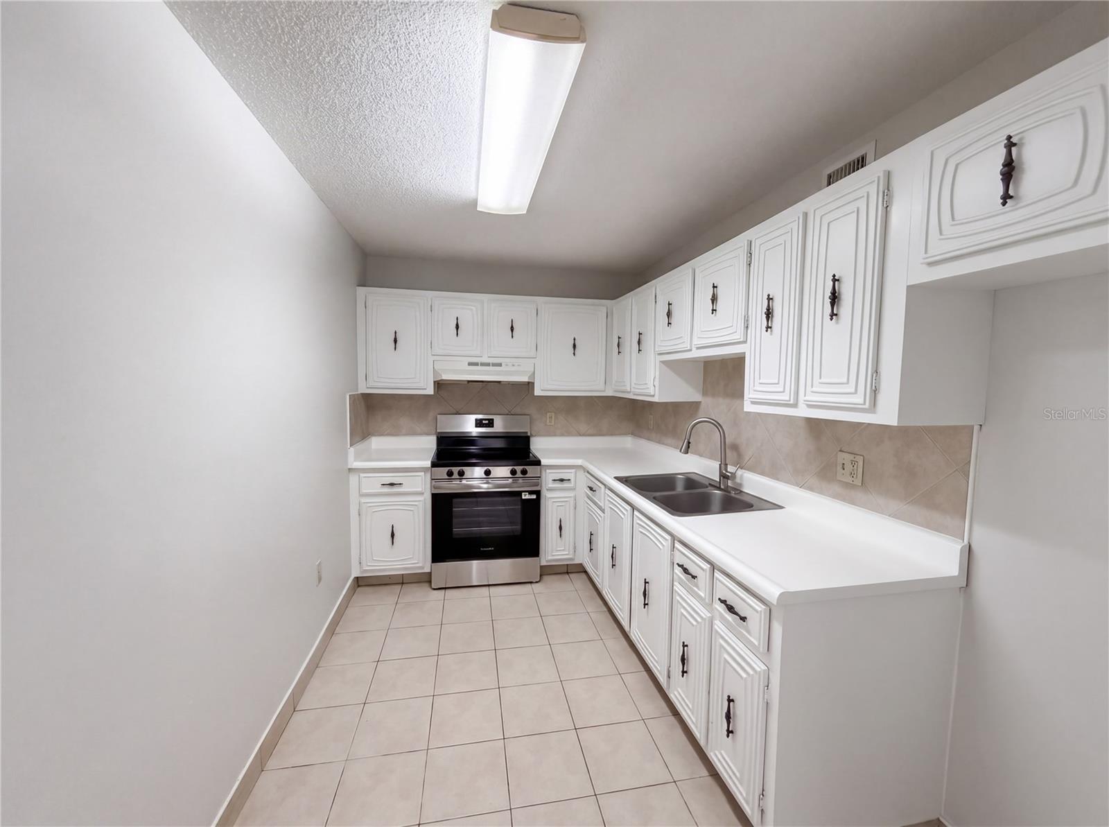 RIVERSIDE CONDO - Residential