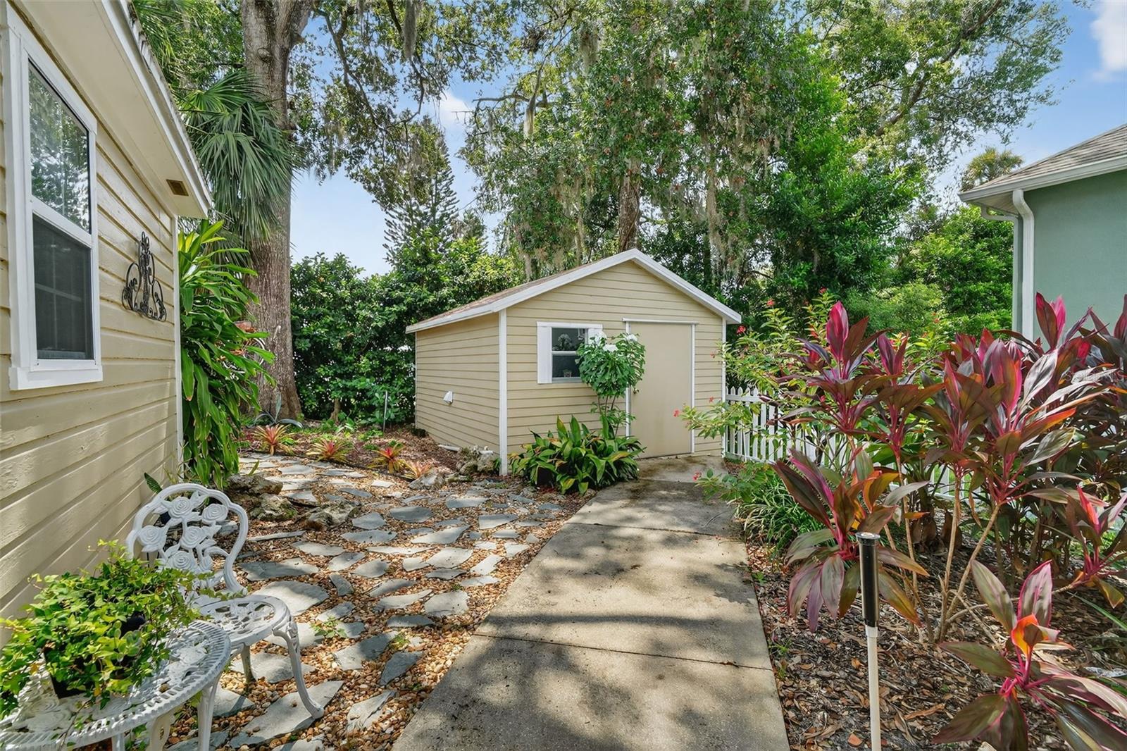 MOUNT DORA DICKERMAN SUB - Residential