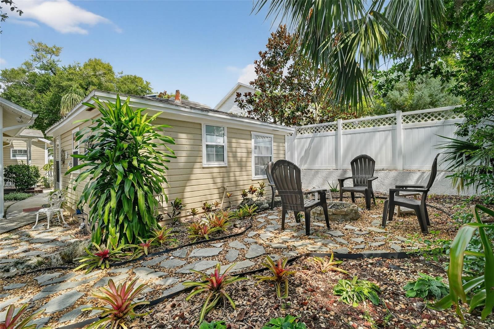 MOUNT DORA DICKERMAN SUB - Residential