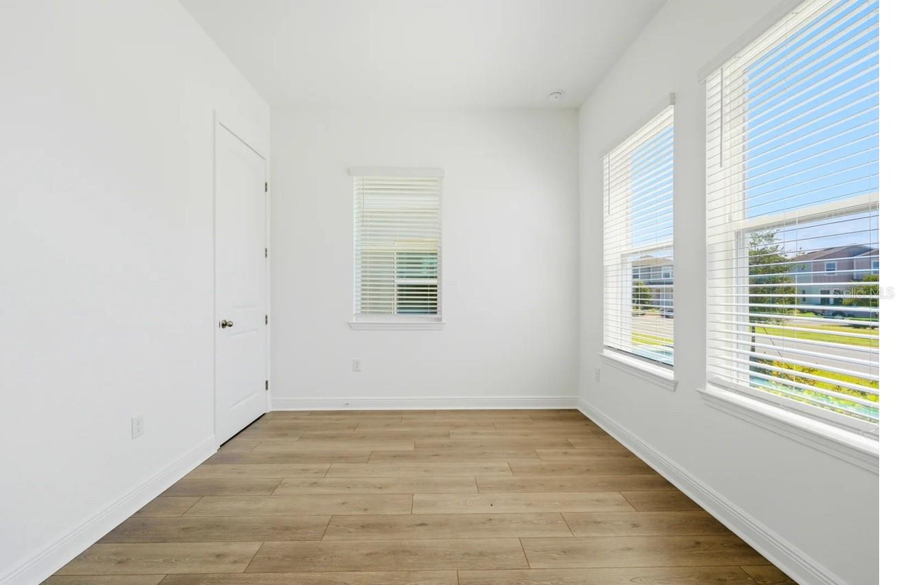 HAMLIN POINTE - Residential Lease