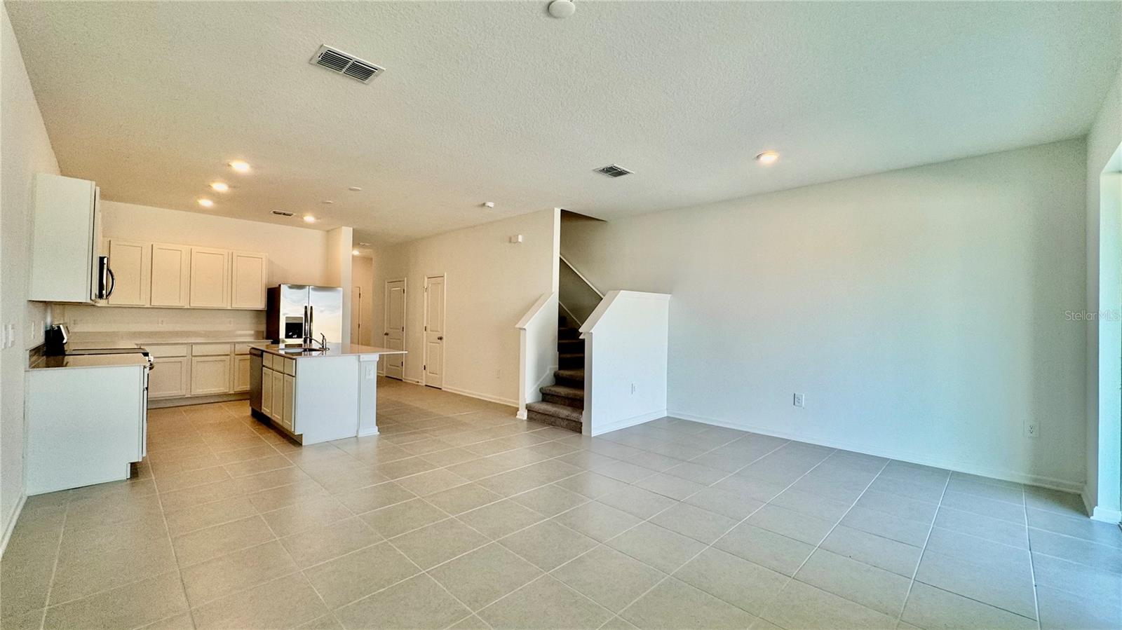SOL VISTA - Residential Lease
